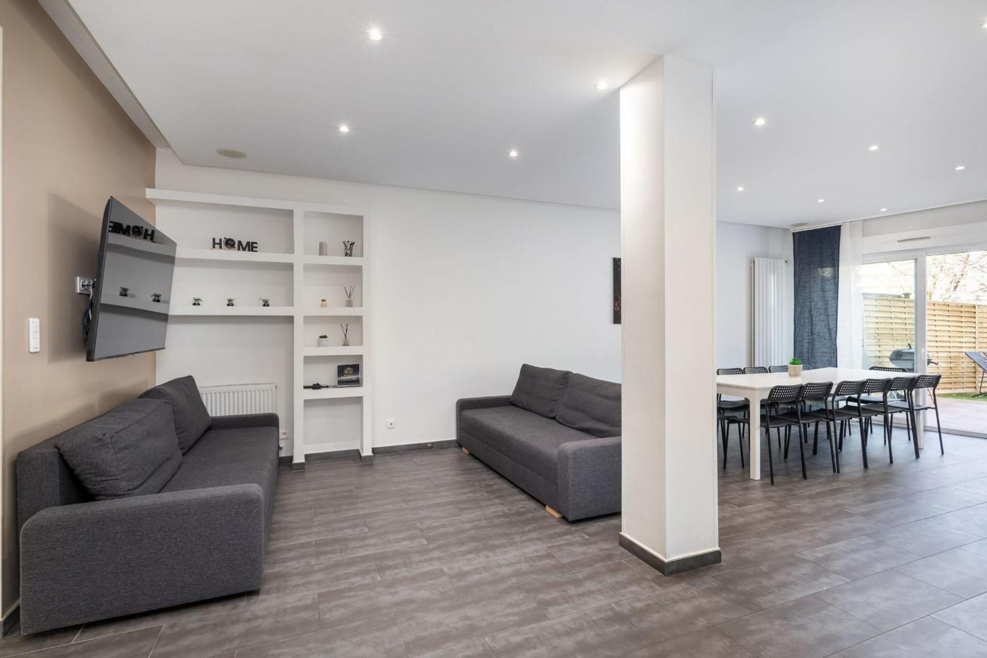 Maison Frappaz - 4 Bedrooms With Garden 维勒班 外观 照片