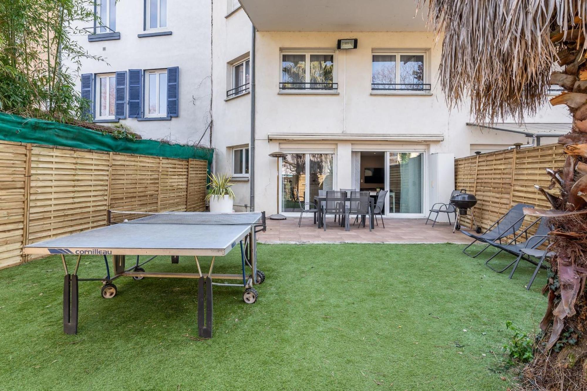 Maison Frappaz - 4 Bedrooms With Garden 维勒班 外观 照片