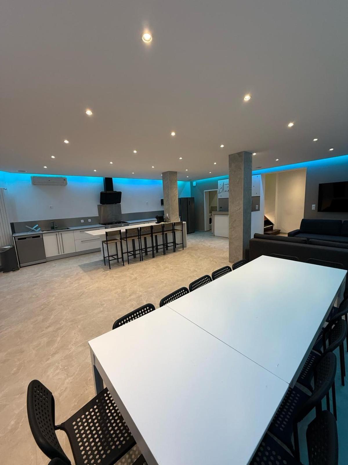 Maison Frappaz - 4 Bedrooms With Garden 维勒班 外观 照片